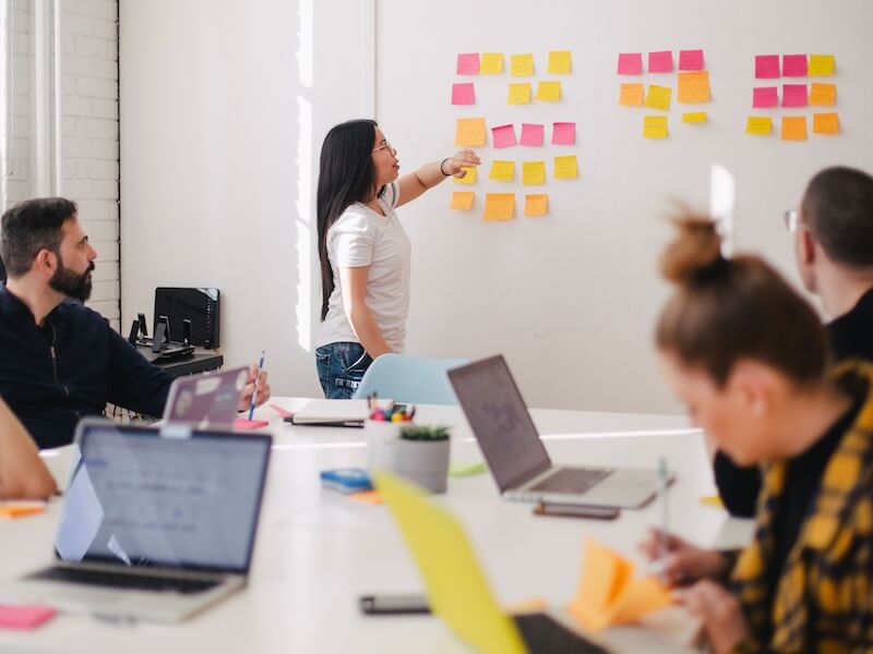 Top Omnichannel Engagement Techniques to Deliver a Unified Customer Experience